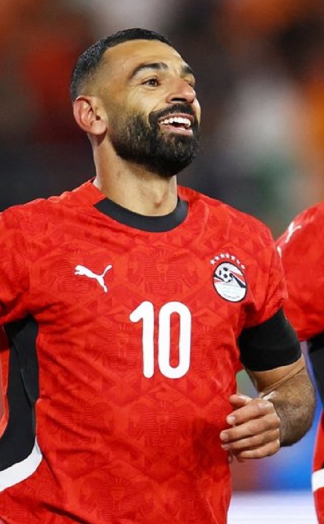 Fenerbahçede Muhammed Salah heyacanı. Aziz Yıldırımın yeniden başkan seçilmesi ile Muhammed Salahın Fenerbahçeye gelip gelmeyeceği merak konusu olmaya devam ediyor.